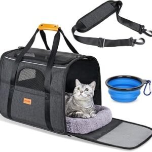 Morpilot Cat Carrier Airline Approved Pet Carrier up to 7kg Portable Dog Hand Bag Breathable Small Travel Cage with Adjustable Shoulder Strap and Collapsible Bowl
